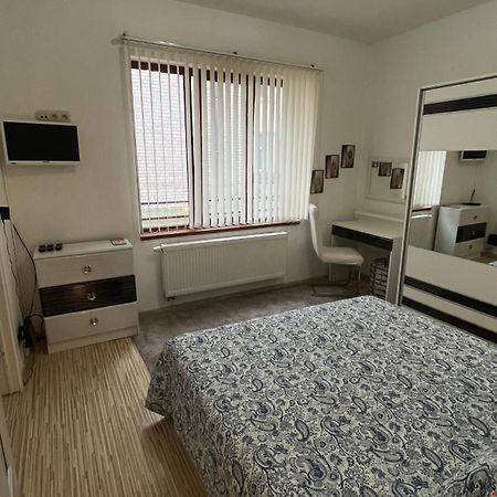 Two Bedroom Flat - Hyper Center Brüksel Dış mekan fotoğraf